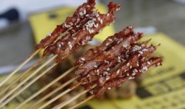 小肉串制作爆料图片视频,美味瞬间，尽在眼前！